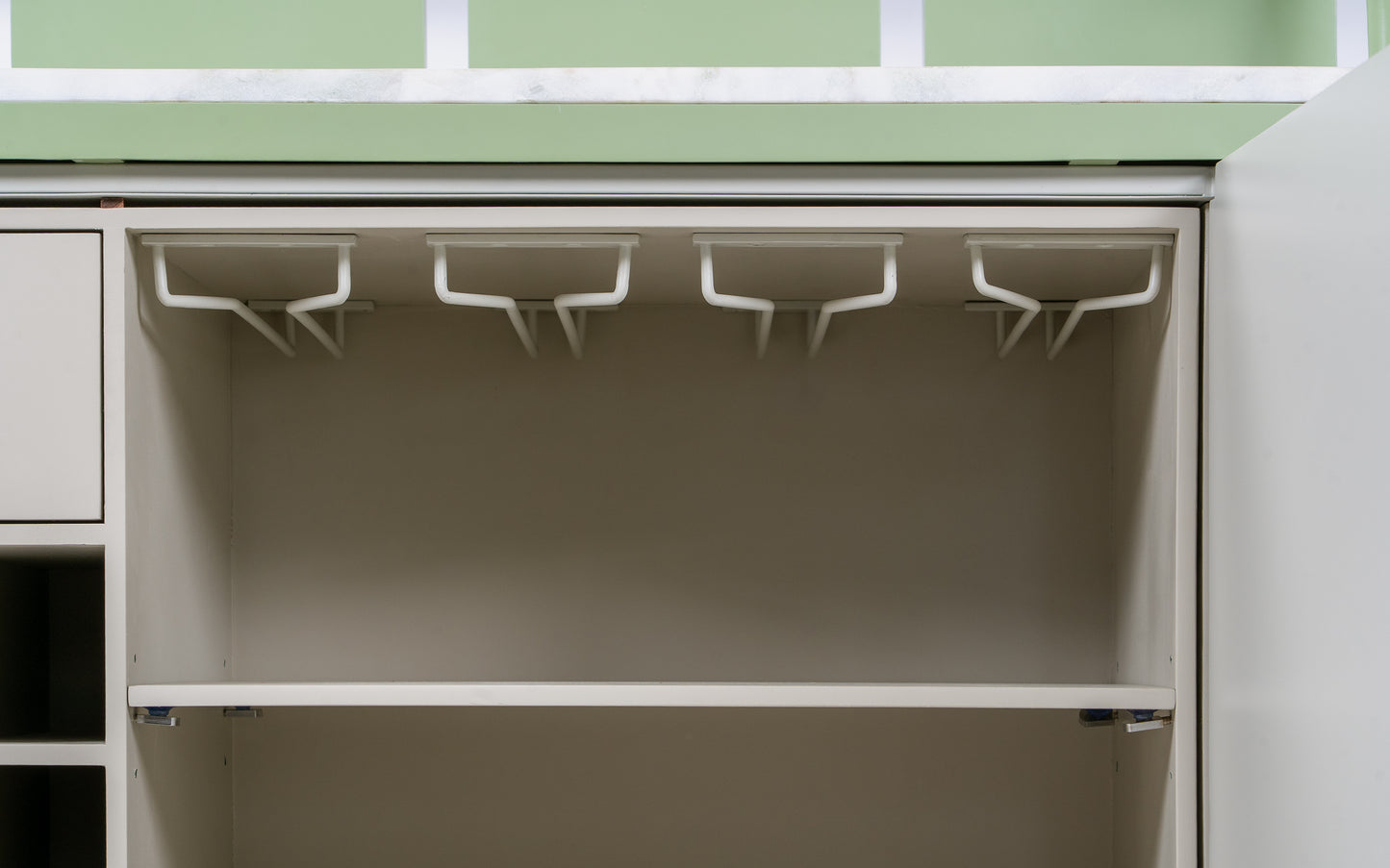 Bar Unit