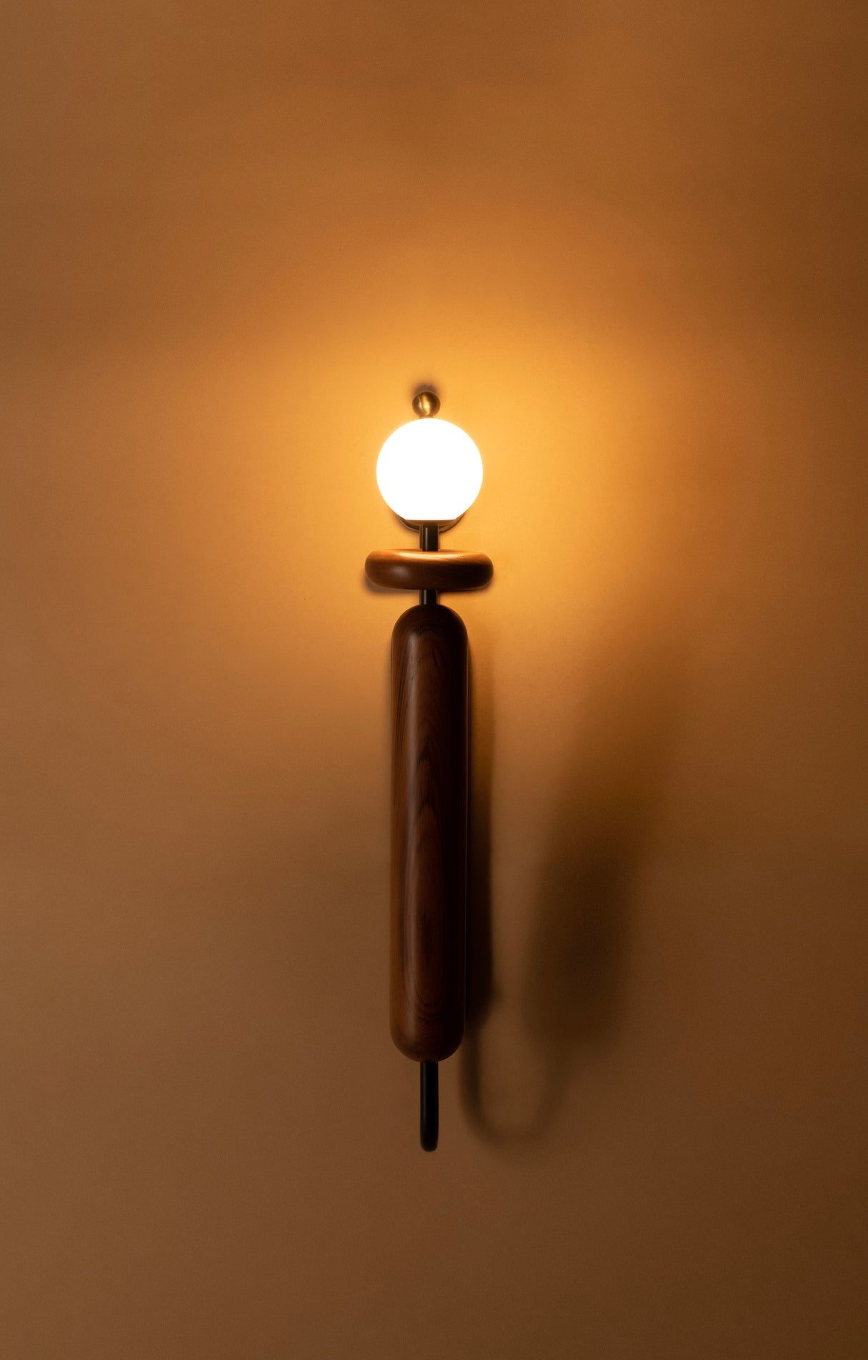 Dash & Dot Wall Sconce