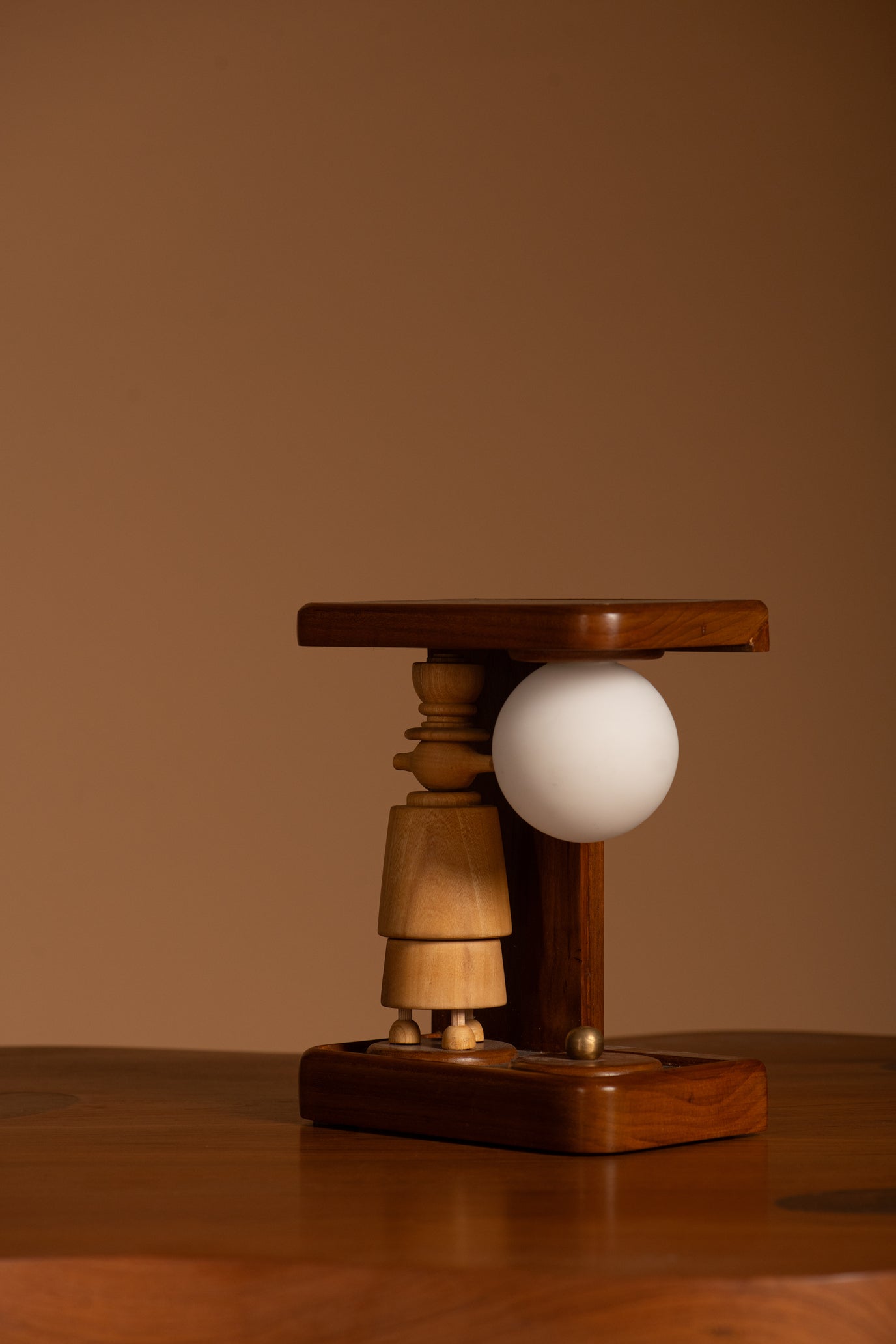 MuseVERSE Lamp - Ruler