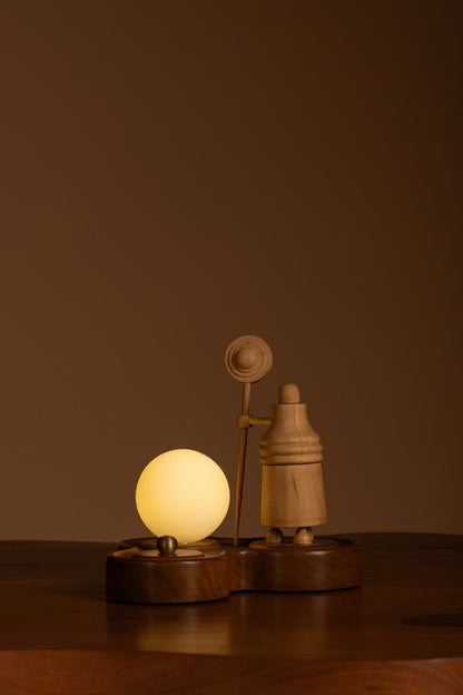 MuseVERSE Lamp - Gatekeeper