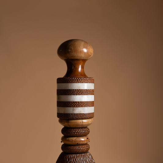 Mushu Raven Totem Lamp